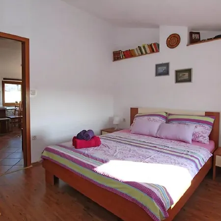 Holiday home Charmantes Haus In Mit Grill Und Terrasse Medulin