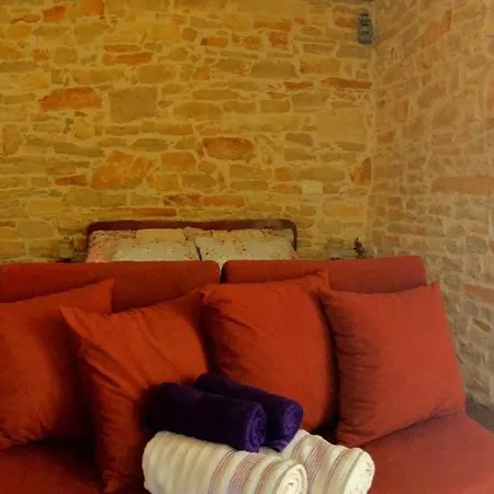 Charmantes Haus In Mit Grill Und Terrasse Holiday home