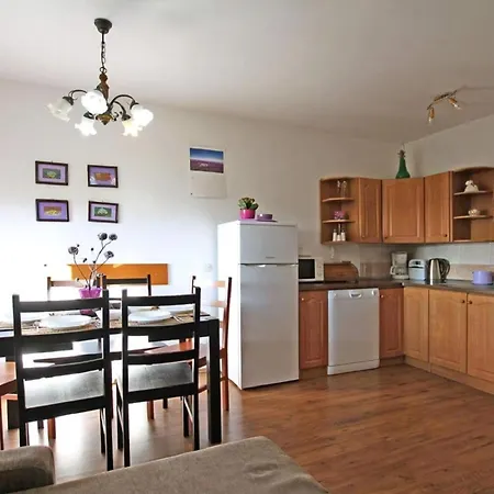 Charmantes Haus In Mit Grill Und Terrasse Holiday home *